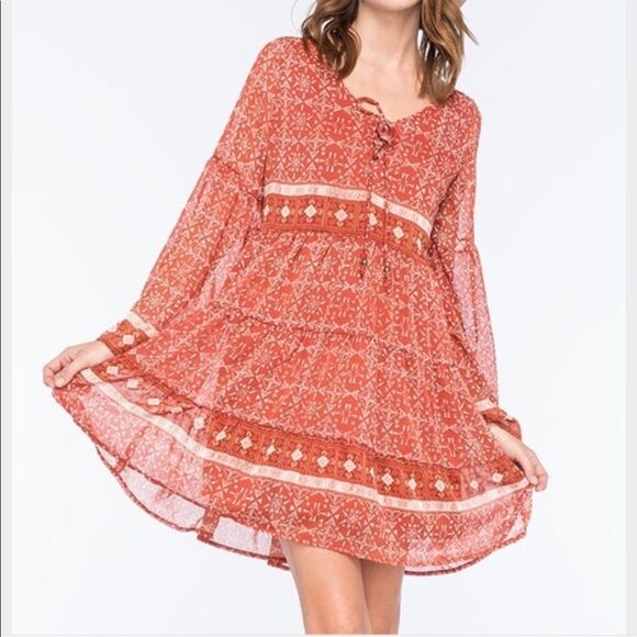 Taylor & Sage Bohemian Mini Dress Size Medium - Picture 1 of 9